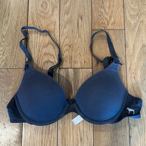 VS pink t shirt bra